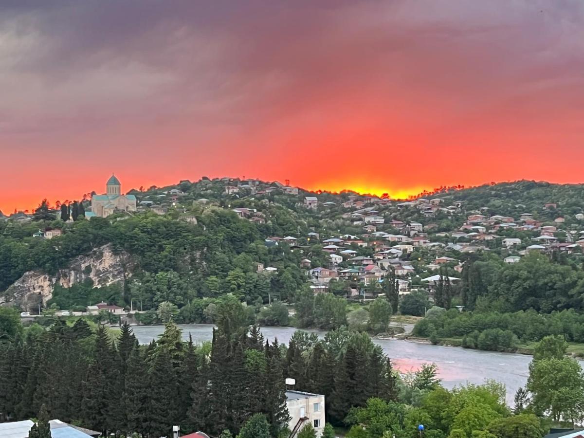 Green Flower Hotel Κουτάισι Εξωτερικό φωτογραφία