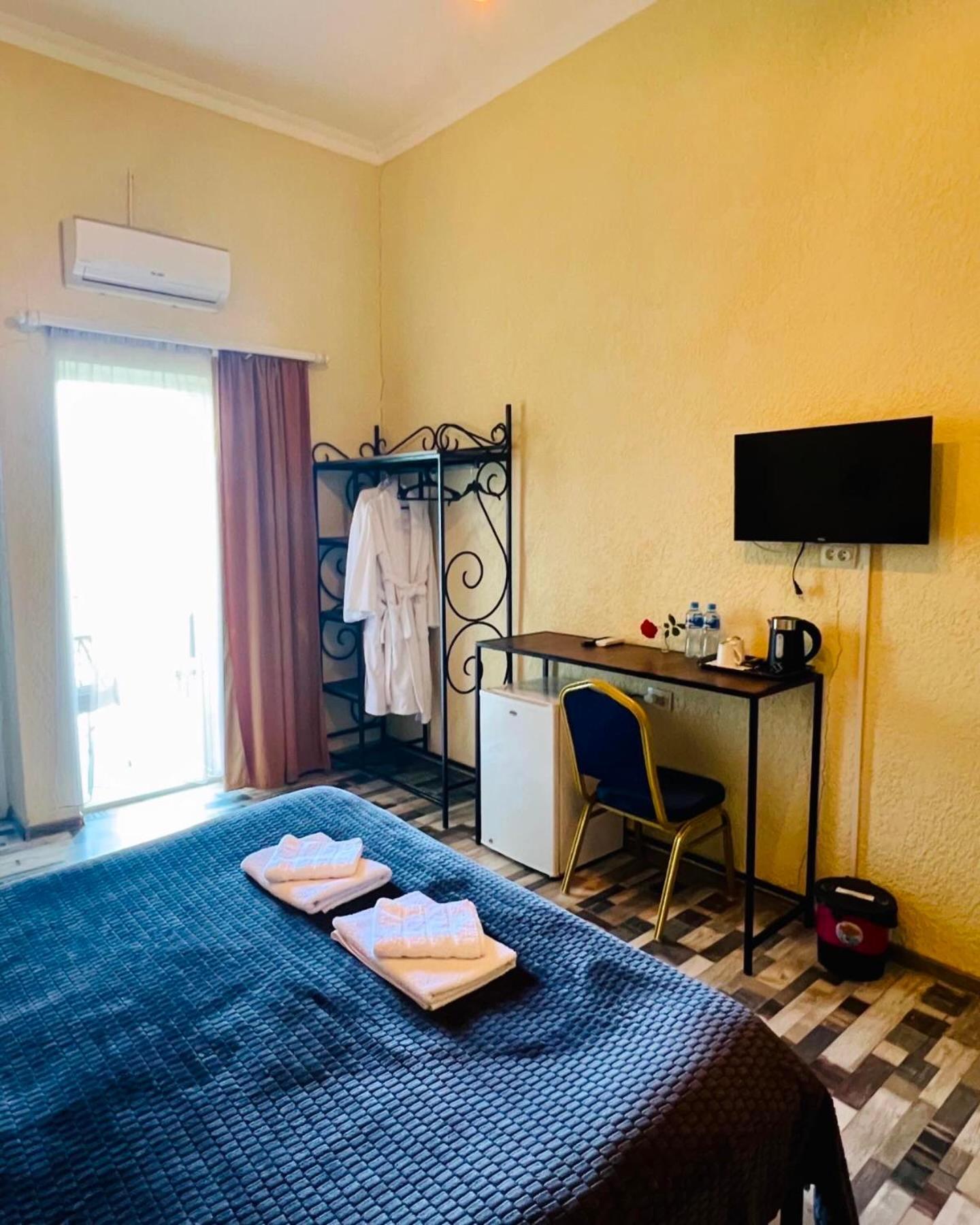 Green Flower Hotel Κουτάισι Εξωτερικό φωτογραφία