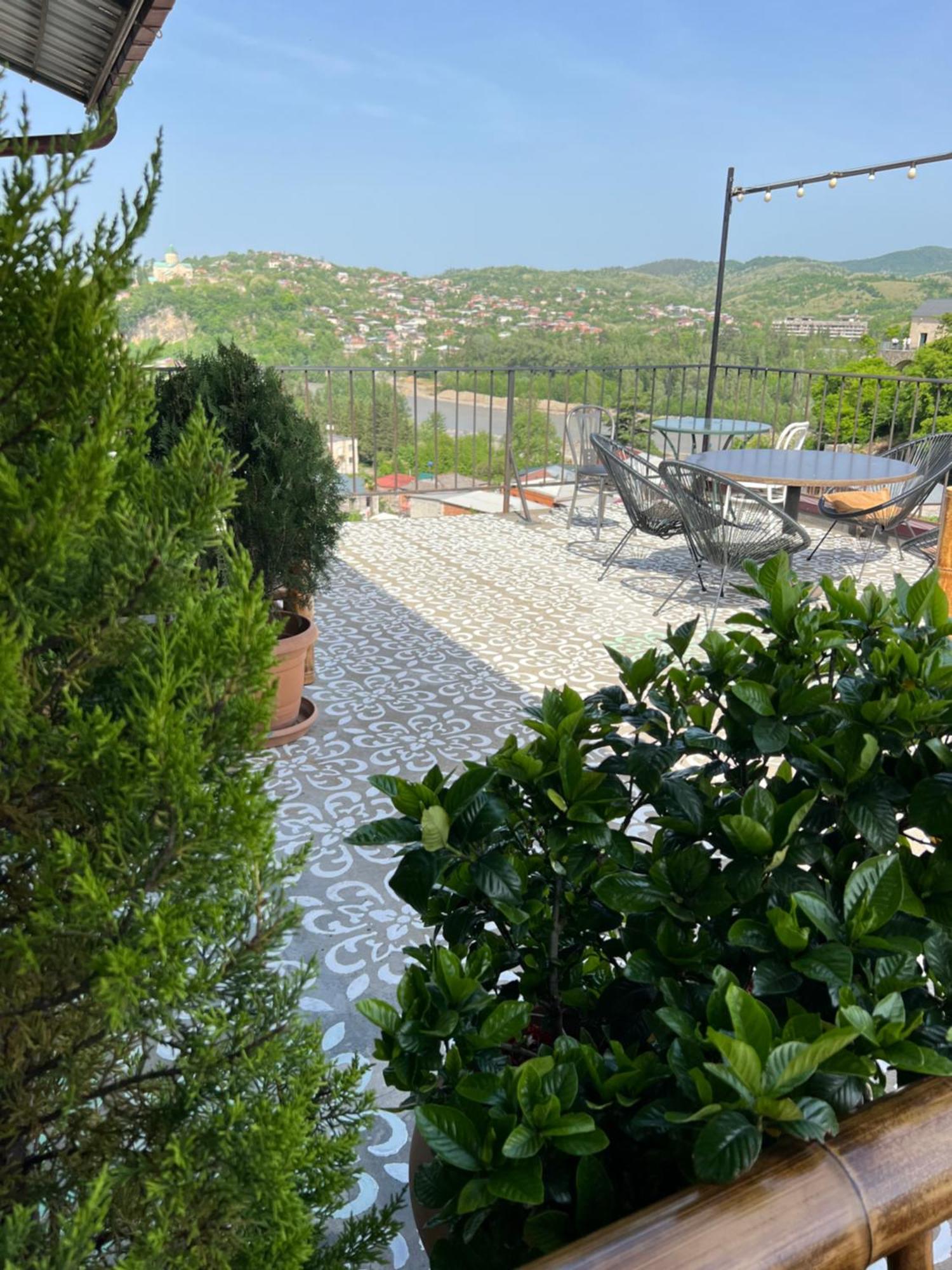 Green Flower Hotel Κουτάισι Εξωτερικό φωτογραφία