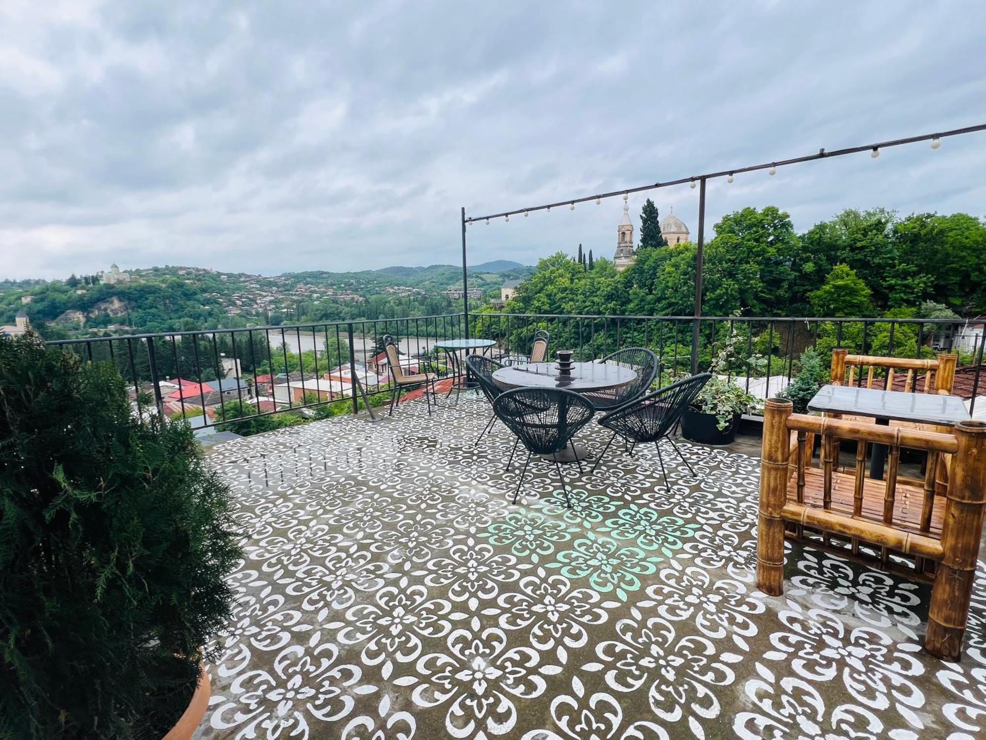 Green Flower Hotel Κουτάισι Εξωτερικό φωτογραφία