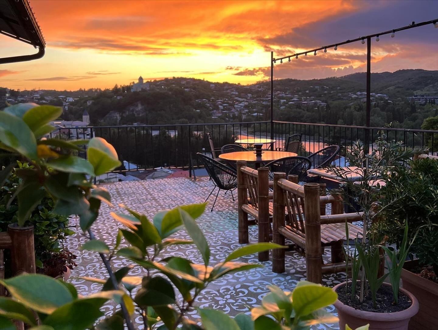 Green Flower Hotel Κουτάισι Εξωτερικό φωτογραφία